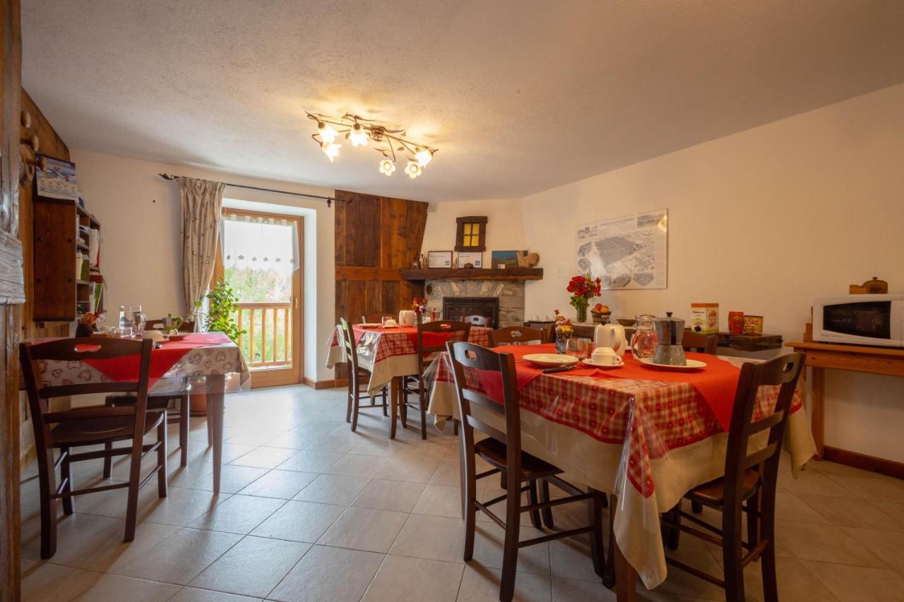 Eco Dimora Baltea - Affittacamere Al Verde Villaggio Di Rumiod Saint-Pierre Bagian luar foto